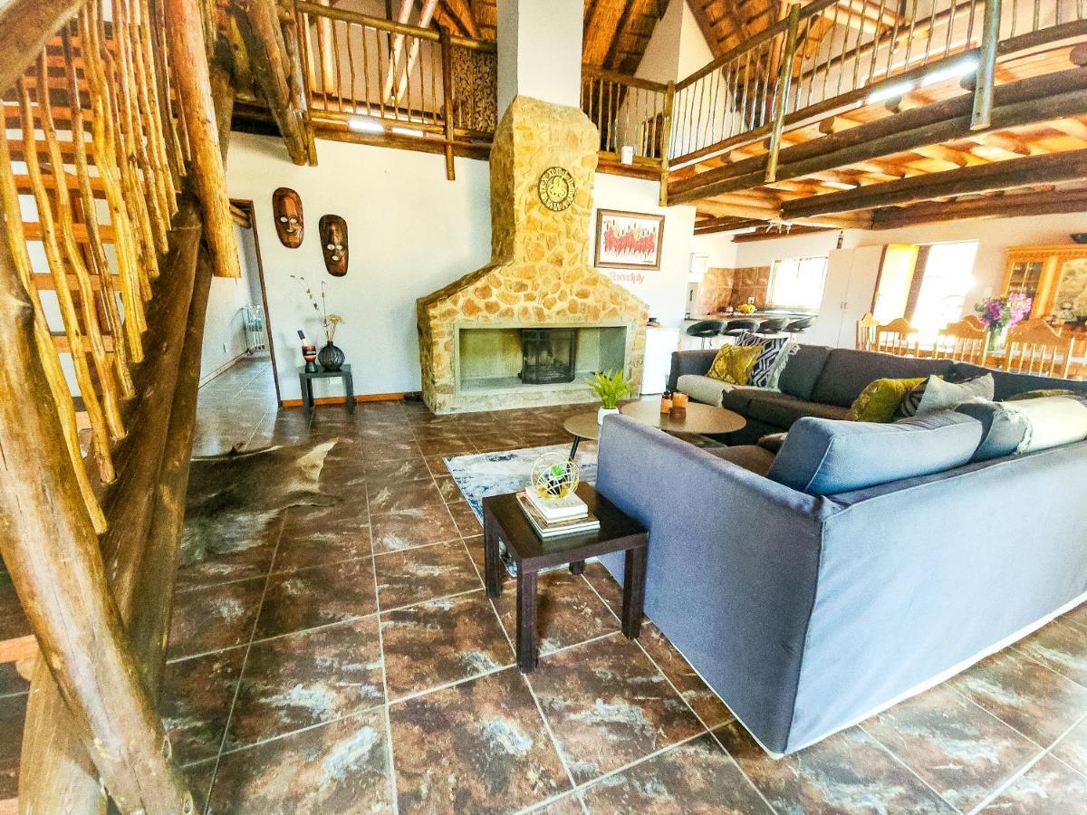 Zizi In Bela-bela Villa